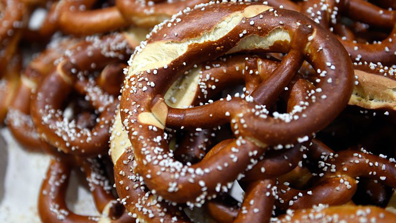 Students served pretzels covered in oven cleaner, lawsuit claims — McDonough Schools news